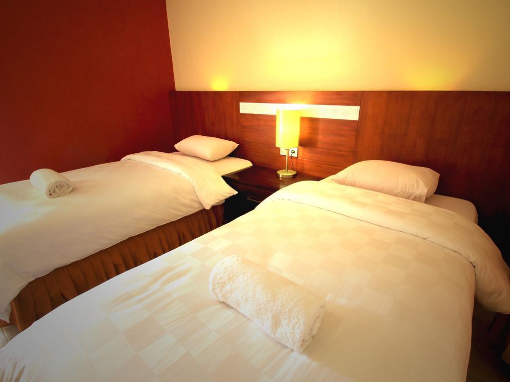 Jesens Inn I Kuta  Room photo